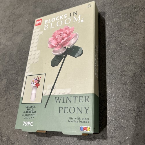 Block tech winter - winter, peony