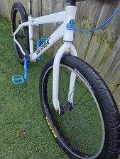 SE Bikes Blox flyer  Stickerd
