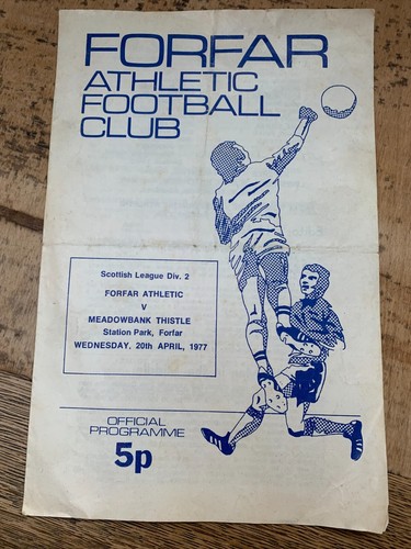 Forfar meadowbank 1976 1977 - forfar,