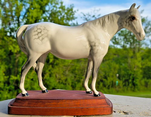 1972 beswick small mare facing - 1972,
