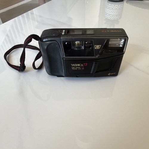 Yashica 35mm film - t3,