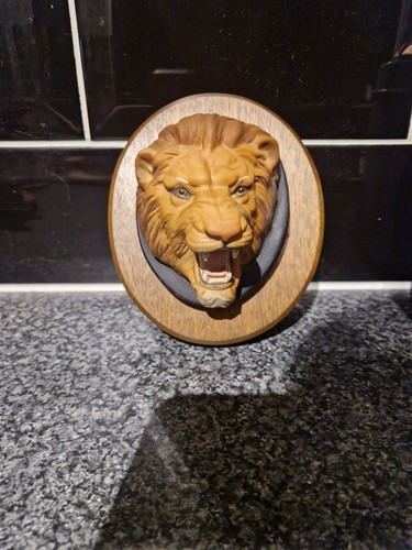 Beswick mounted lion head 2933 - beswick,