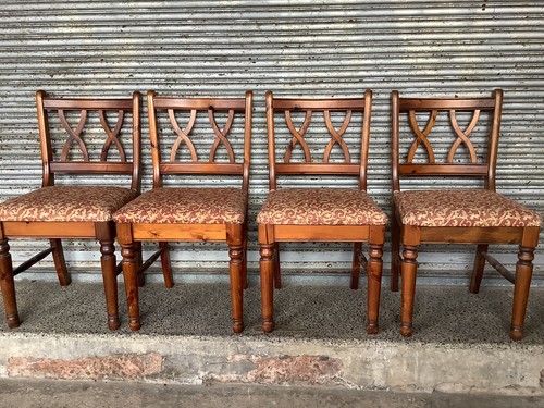 Lovely set dining - set,
