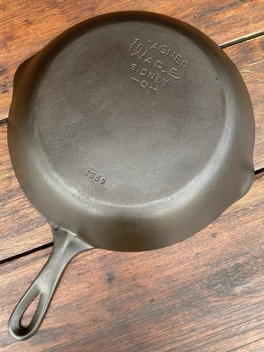 Wagner ware cast iron - cast, 11