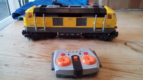 Lego train 7939 - train, cargo