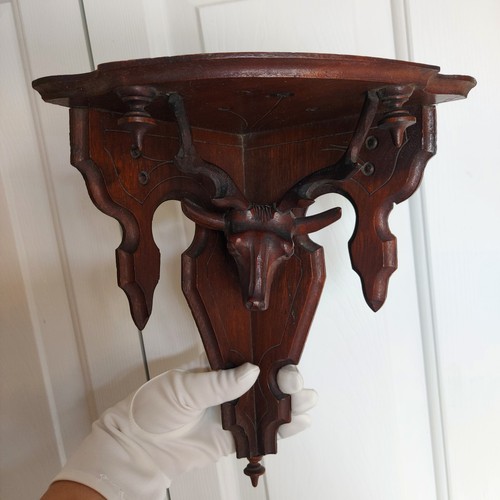 Mahogany corner shelf hand - w, /hand