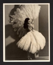 ALLURING SEDUCTIVE VINTAGE