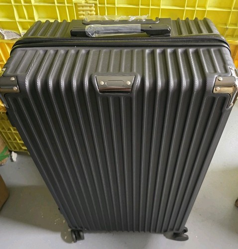 Black hardshell suitcase - black,