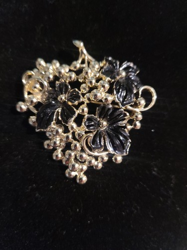 Vintage sarah coventry brooch - vintage,