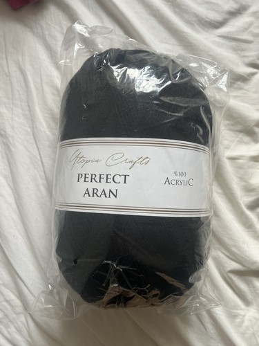 Aran yarn black - aran, 400g