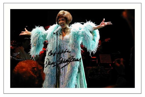 Shirley bassey music signed - bassey,