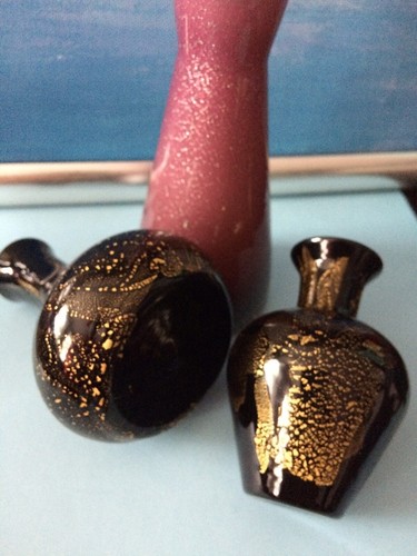 Two stunning small - two, vases