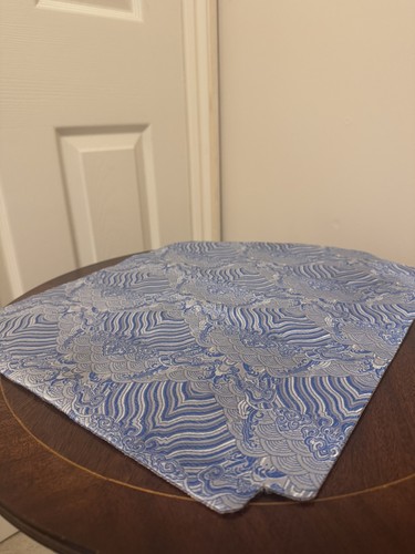 Asian embroidered silk blue - embroidered,