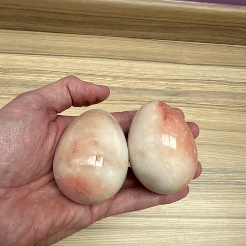 Neutral pink alabaster egg - alabaster,