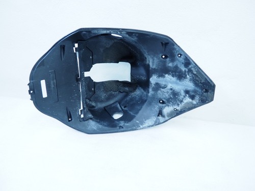 Front interior fairing fender - interior,