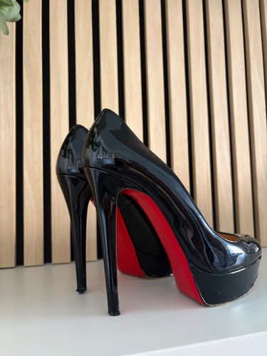 Christian louboutin size - 4, red