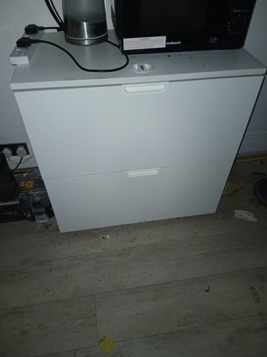 Lockable two deep drawer - two,