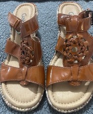 NEW Gabor  Ladies Brown Patent