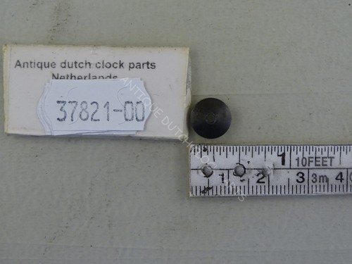Kieninger hands axe nut - hands,