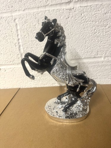 Black silver horse traveller - silver,