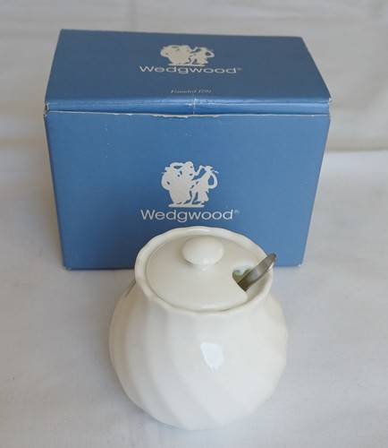 Wedgwood candlelight bone - candlelight,