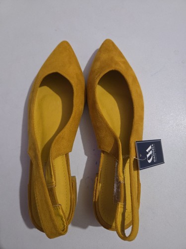 Daniels dream ladies flat - ,