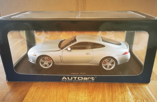 Jaguar xkr coupe auto art - xkr, 1/18