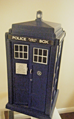 Doctor who police box plastic - doctor,