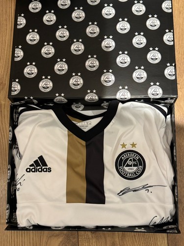 Aberdeen team signed - aberdeen, fc