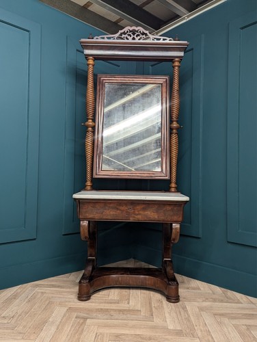 Antique mahogany compact - mahogany,