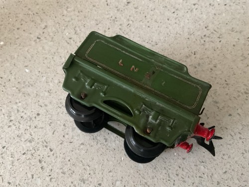 Hornby gauge lner locomotive - o,