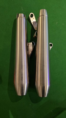 Triumph street twin exhaust - triumph,