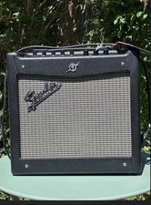FENDER Mustang 1 v2 Electric