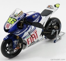 Minichamps 1/12 Scale Fiat Yamaha YZR-M1 Moto GP 2007 Valentino Rossi
