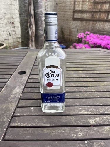 Empty jose cuervo especial - jose,