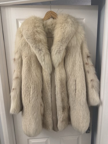 Three quarter length artic fox - quarter,