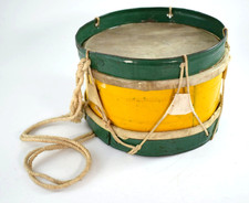 VINTAGE TOY MARCHING DRUM