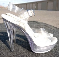 Fabulicious Pleaser Stripper