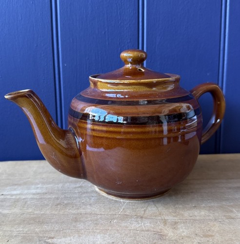 Vintage tea pot brown - pot, glazed