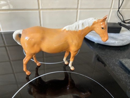 Beswick horse small palomino - horse,