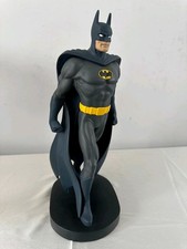 NEW WARNER BROTHERS BATMAN FIGURINE