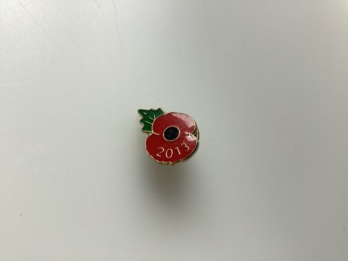 2013poppie enamel pin - 2013poppie, badge