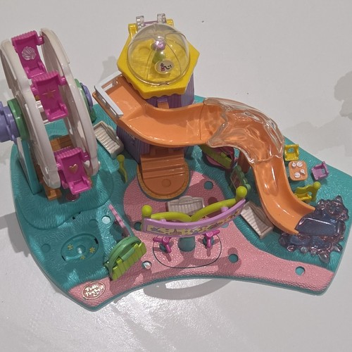 Polly pocket plastic - plastic, doll