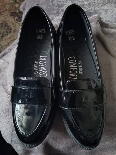 Patent leather slip shoes - leather,