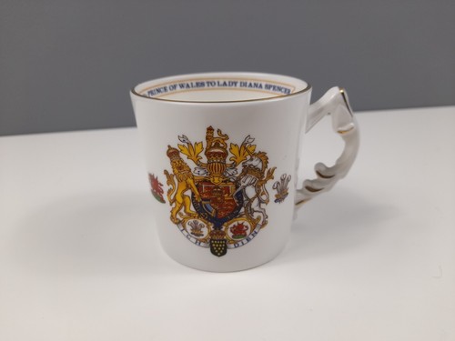 Aynsley bone china - bone,