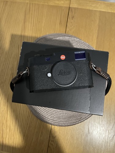 Leica camera body - leica, m