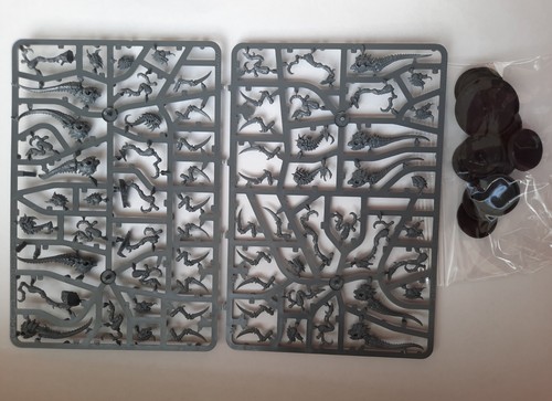 Warhammer 000 40k - /,
