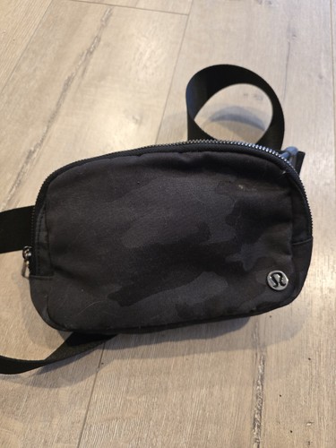 Lululemon black belt bag - lululemon,