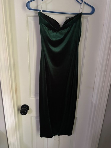 Emerald green velvet strapless