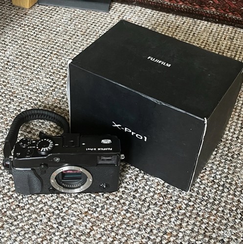 Fujifilm pro1 mirrorless - fujifilm, x-pro1